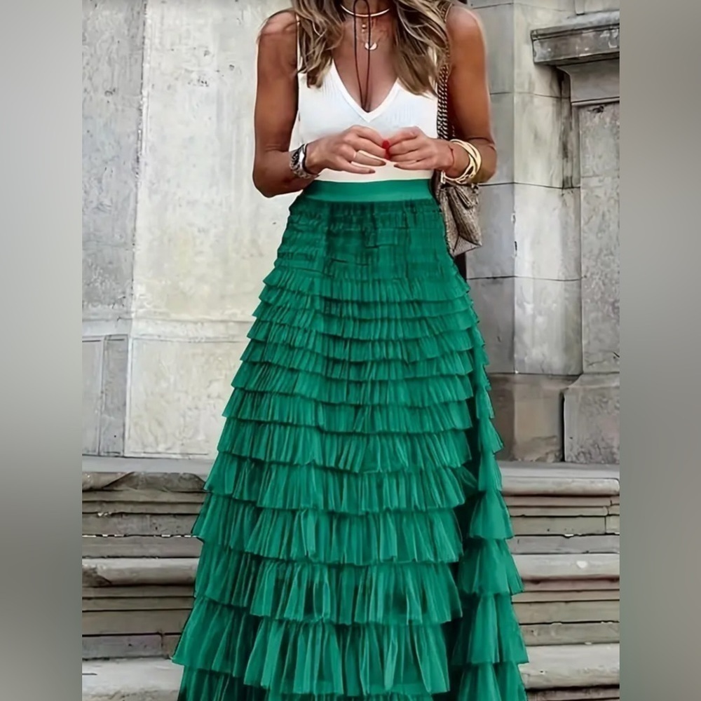 Dark Green Boho maxi skirt with mesh ruffle hem. Super cute and comfy.